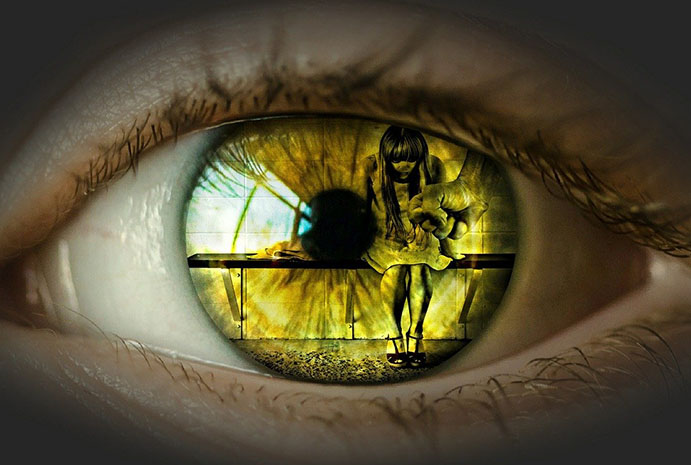 Domestic Violence Through the Eye Domestic Violence Through the Eye