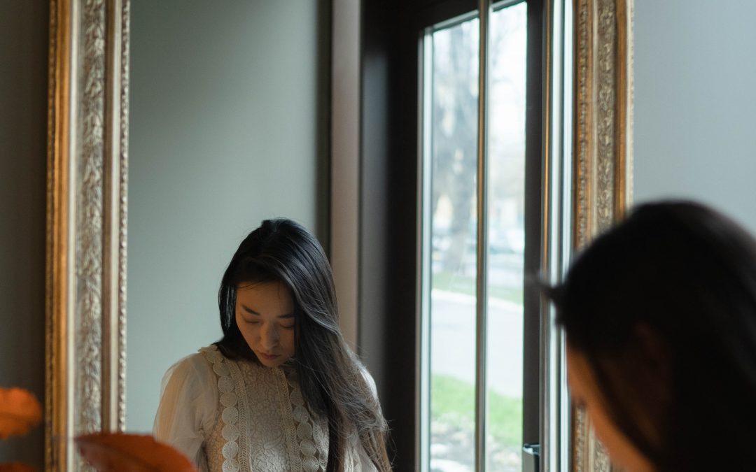 See Me! When You Are Invisible to Yourself